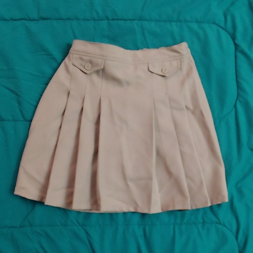 Tan skort